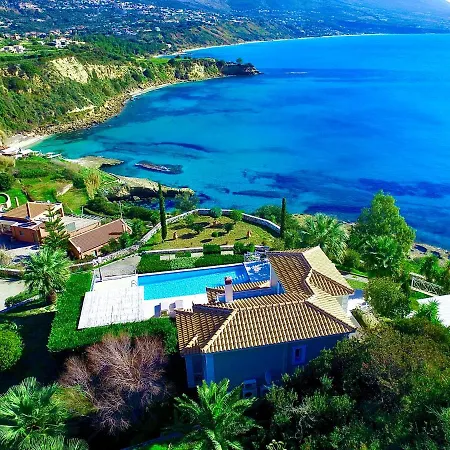 فيلة Thalassa Kefaloniaprivatevillas ترابيزاكي