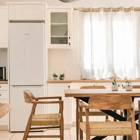 Thalassa Kefaloniaprivatevillas トラペザキ